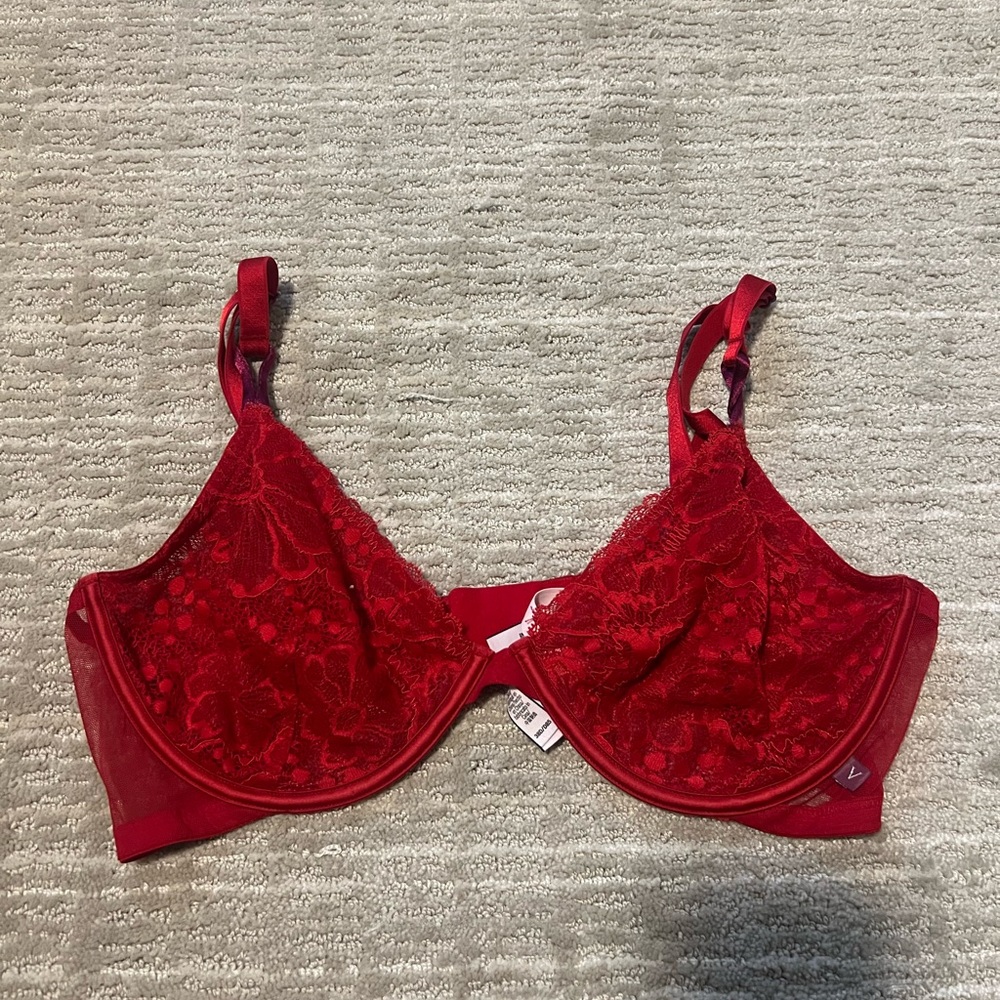 Victoria Secret Bra 38D